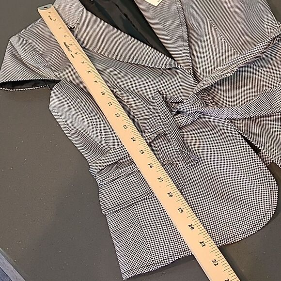 New York & Company sz XS vest - Picture 5 of 12